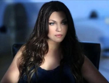 Ξέσπασε σε δάκρυα η Καίτη Γαρμπή – Η συγκινητική στιγμή στην Αμερική (βίντεο)